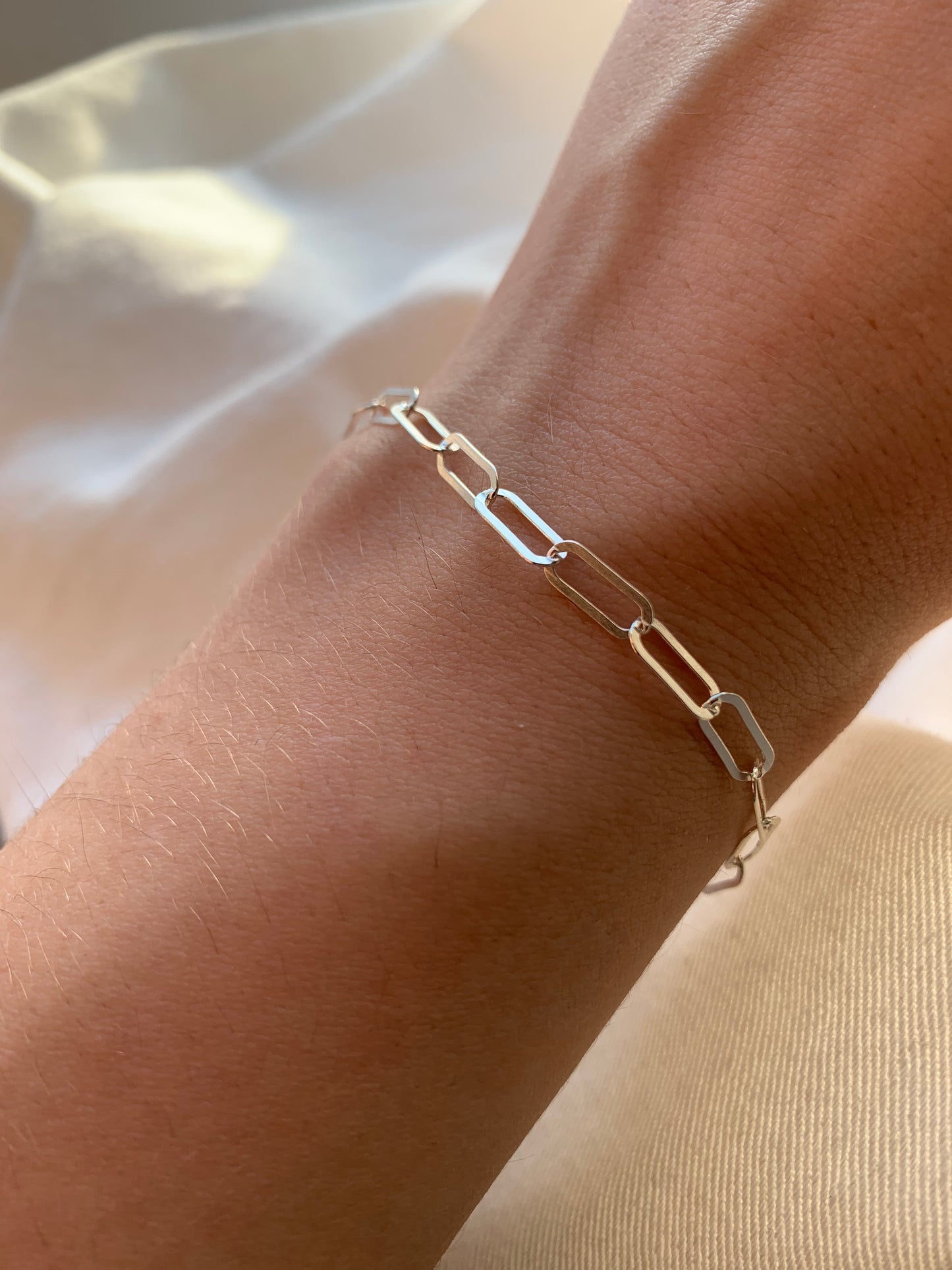 Bracelet style paperclip